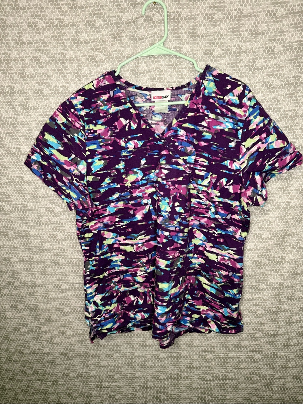 ScrubStar Women’s V-Neck Top in Purple Multicolored XL Top
